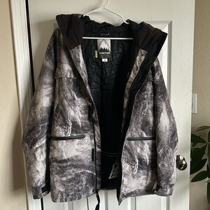 Burton Men’s Snow Jacket in Gray and Black